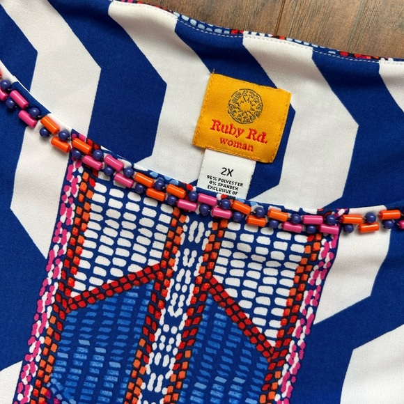 Bundle of Two Women’s Size XXL/22 Blouses Multicolored Breathable Summer - Picture 6 of 9